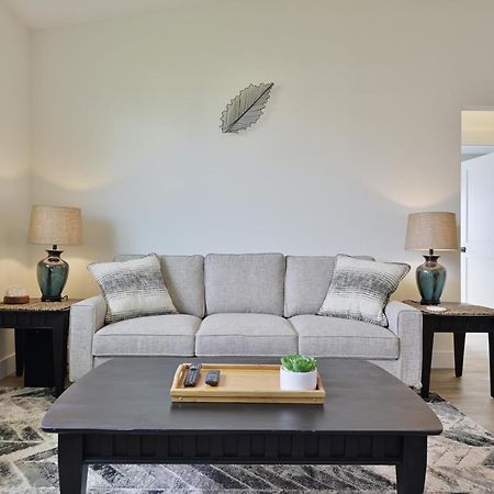 Modern Upstairs Loft - Newly Renovated! Villa Salem Eksteriør billede